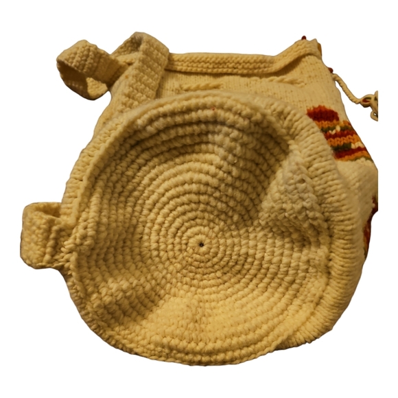 Beige Floral Knit Satchel - Picture 4 of 4